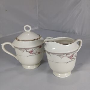 Fine China Japan Floral Sango Regency Heather Sugar Bowl With Lid And Creamer
